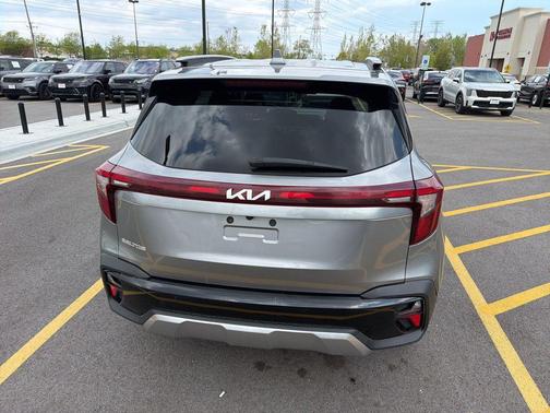 Steel Gray 2025 Kia Seltos S