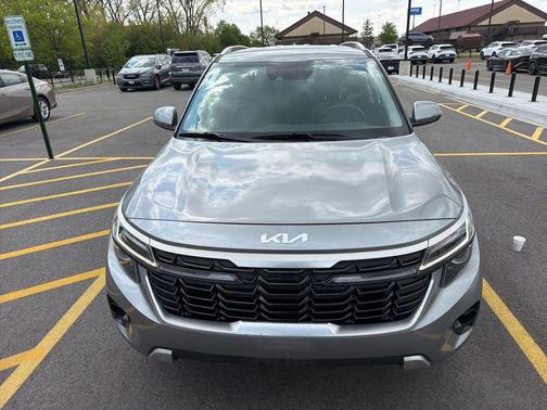 Steel Gray 2025 Kia Seltos S