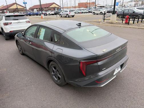 2025 Kia K4 LXS