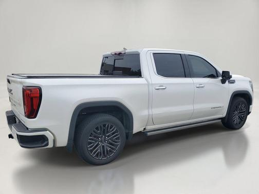White Frost Tricoat 2022 GMC Sierra 1500 Denali Ultimate