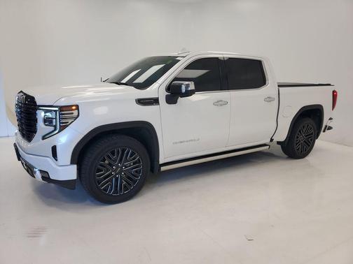 White Frost Tricoat 2022 GMC Sierra 1500 Denali Ultimate