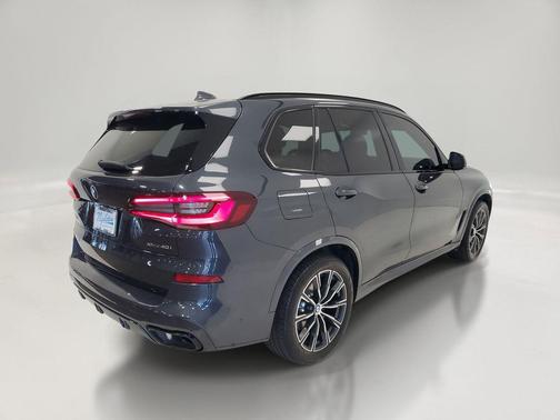 Arctic Grey Metallic 2022 BMW X5 xDrive40i