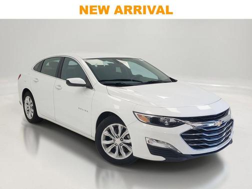 Summit White 2023 Chevrolet Malibu FWD 1LT