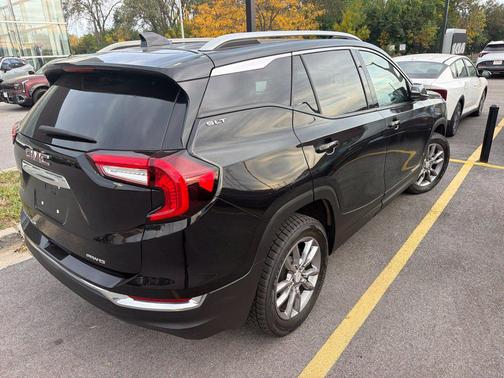 Ebony Twilight Metallic 2024 GMC Terrain SLT