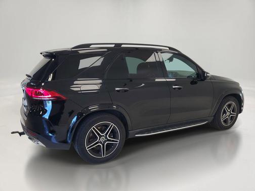 Black 2022 Mercedes-Benz GLE 450 4MATIC
