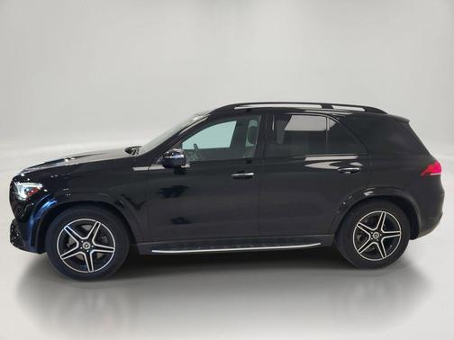 Black 2022 Mercedes-Benz GLE 450 4MATIC