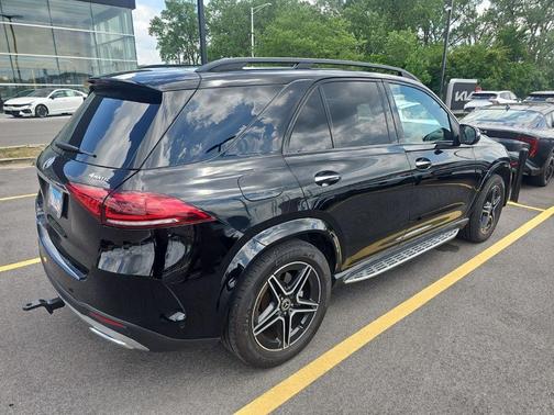 Black 2022 Mercedes-Benz GLE 450 4MATIC