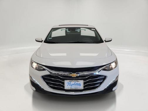 Summit White 2024 Chevrolet Malibu FWD 1LT