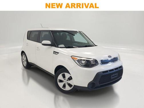 Clear White 2016 Kia Soul Base