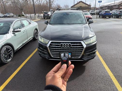 2019 Audi Q7 45 Premium Plus