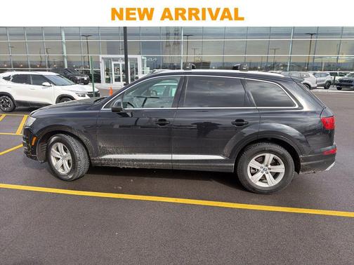 2019 Audi Q7 45 Premium Plus