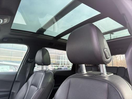 2019 Audi Q7 45 Premium Plus