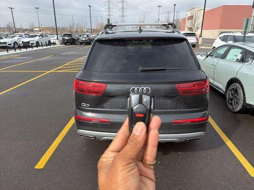 2019 Audi Q7 45 Premium Plus