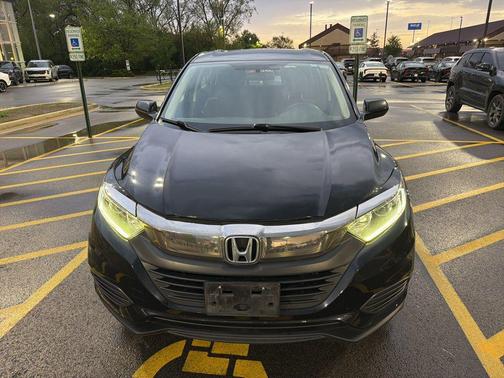 Crystal Black Pearl 2021 Honda HR-V LX
