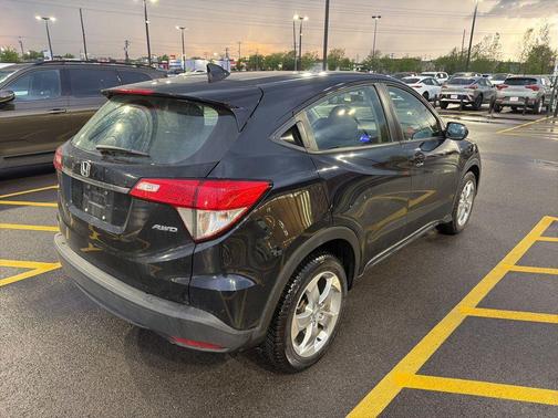 Crystal Black Pearl 2021 Honda HR-V LX