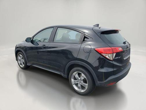 Crystal Black Pearl 2021 Honda HR-V LX