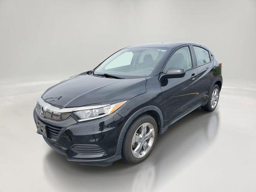 Crystal Black Pearl 2021 Honda HR-V LX