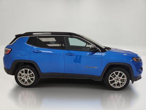 Hydro Blue Pearlcoat 2025 Jeep Compass Limited