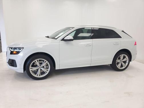 Glacier White Metallic 2020 Audi Q8 55 Premium Plus