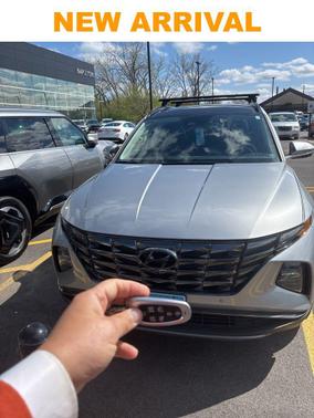 Shimmering Silver 2022 Hyundai TUCSON Limited