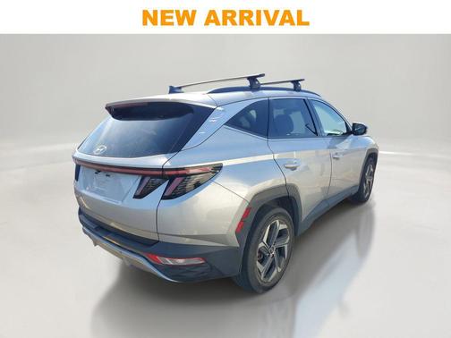 Shimmering Silver 2022 Hyundai TUCSON Limited