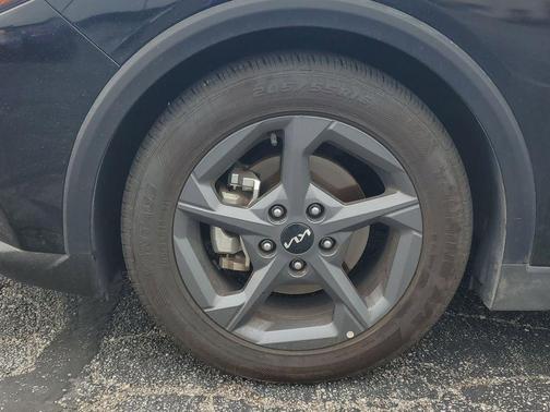 Aurora Black Pearl 2025 Kia K4 LXS