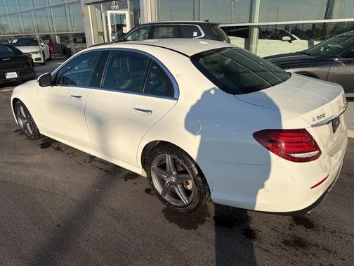 2017 Mercedes-Benz E-Class 4MATIC