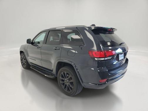 Rhino Clearcoat 2018 Jeep Grand Cherokee Altitude