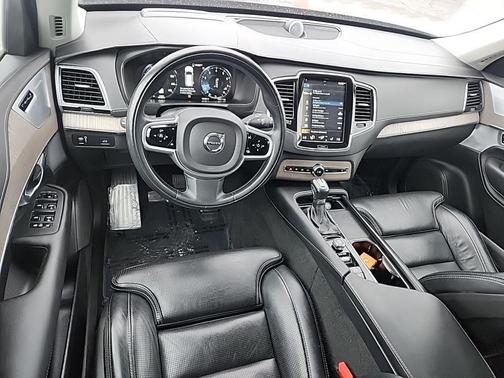 2021 Volvo XC90 T6 Inscription