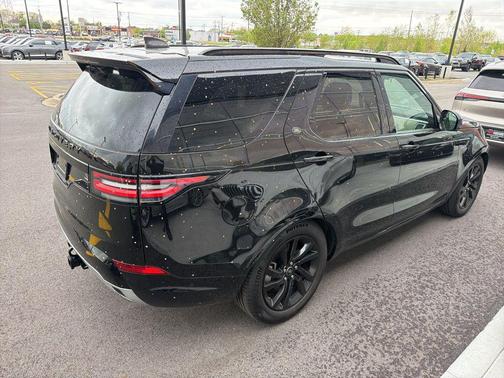 Black 2020 Land Rover Discovery Landmark Edition