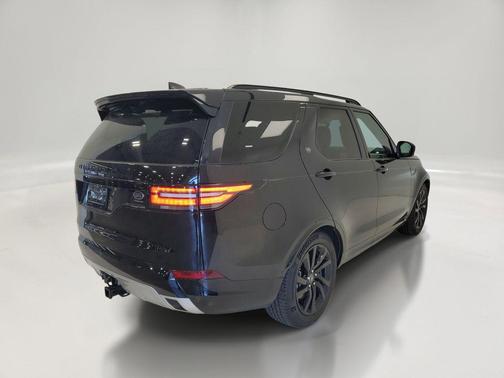Black 2020 Land Rover Discovery Landmark Edition