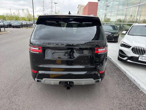 Black 2020 Land Rover Discovery Landmark Edition