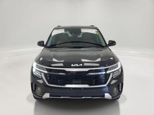 Fusion Black 2024 Kia Seltos SX Turbo