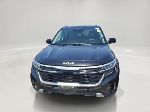 Fusion Black 2024 Kia Seltos SX Turbo