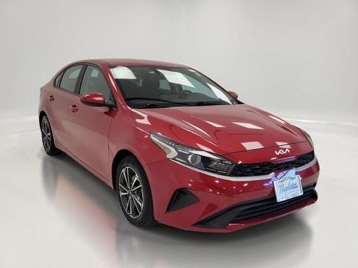 Currant Red 2022 Kia Forte LXS