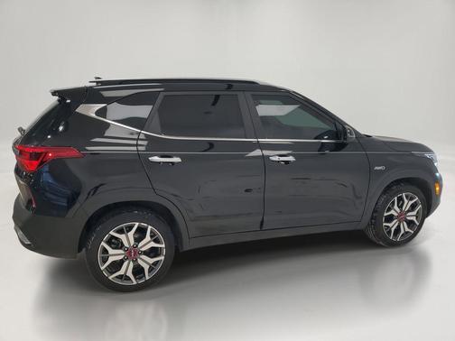 2023 Kia Seltos SX Turbo