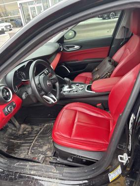 2021 Alfa Romeo Giulia Base