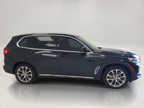 Black Sapphire Metallic 2019 BMW X5 xDrive40i