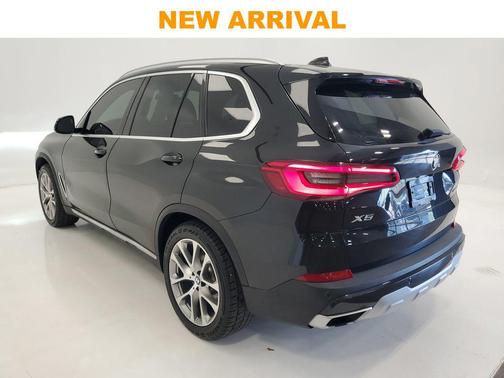 Black Sapphire Metallic 2019 BMW X5 xDrive40i