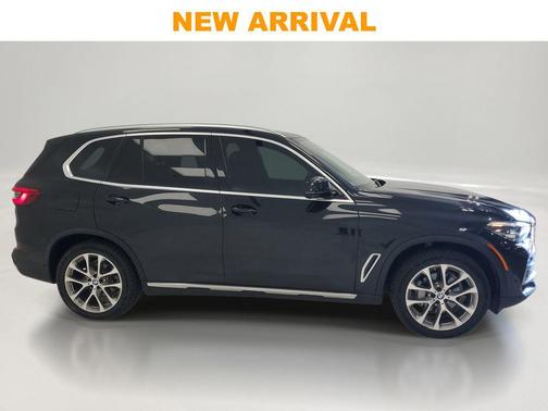 Black Sapphire Metallic 2019 BMW X5 xDrive40i