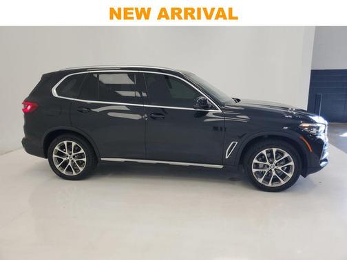 Black Sapphire Metallic 2019 BMW X5 xDrive40i