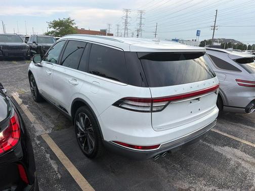 Pristine White Metallic Tri-Coat 2020 Lincoln Aviator Reserve AWD