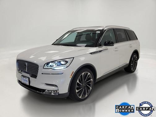 Pristine White Metallic Tri-Coat 2020 Lincoln Aviator Reserve AWD