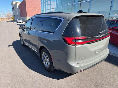 2023 Chrysler Pacifica Limited
