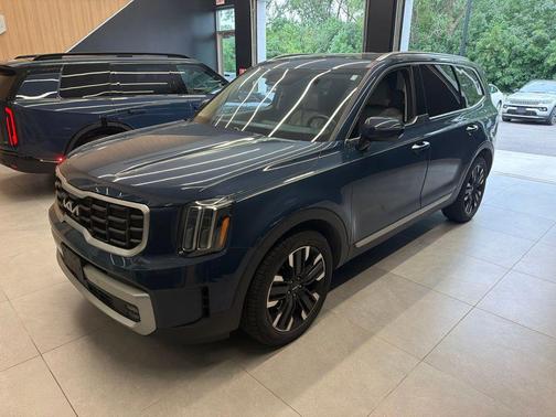Midnight Lake Blue 2023 Kia Telluride SX