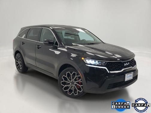 Ebony Black 2022 Kia Sorento LX