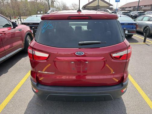Ruby Red Metallic Tinted Clearcoat 2021 Ford EcoSport SE