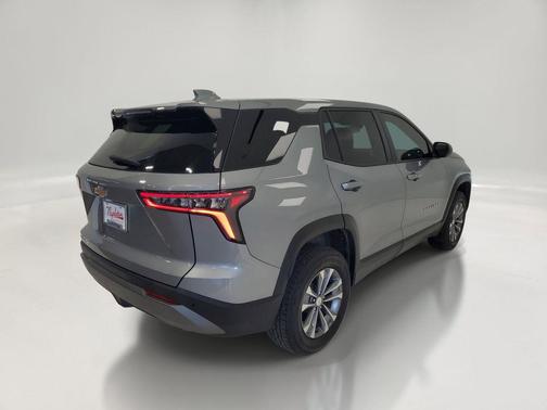 Sterling Gray Metallic 2025 Chevrolet Equinox 1LT