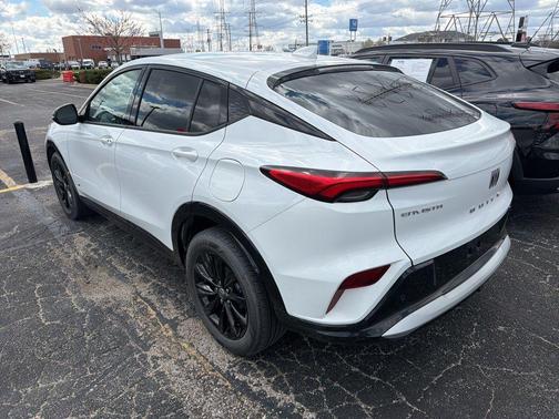 Summit White 2025 Buick Envista Sport Touring FWD