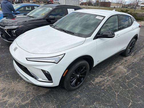 Summit White 2025 Buick Envista Sport Touring FWD